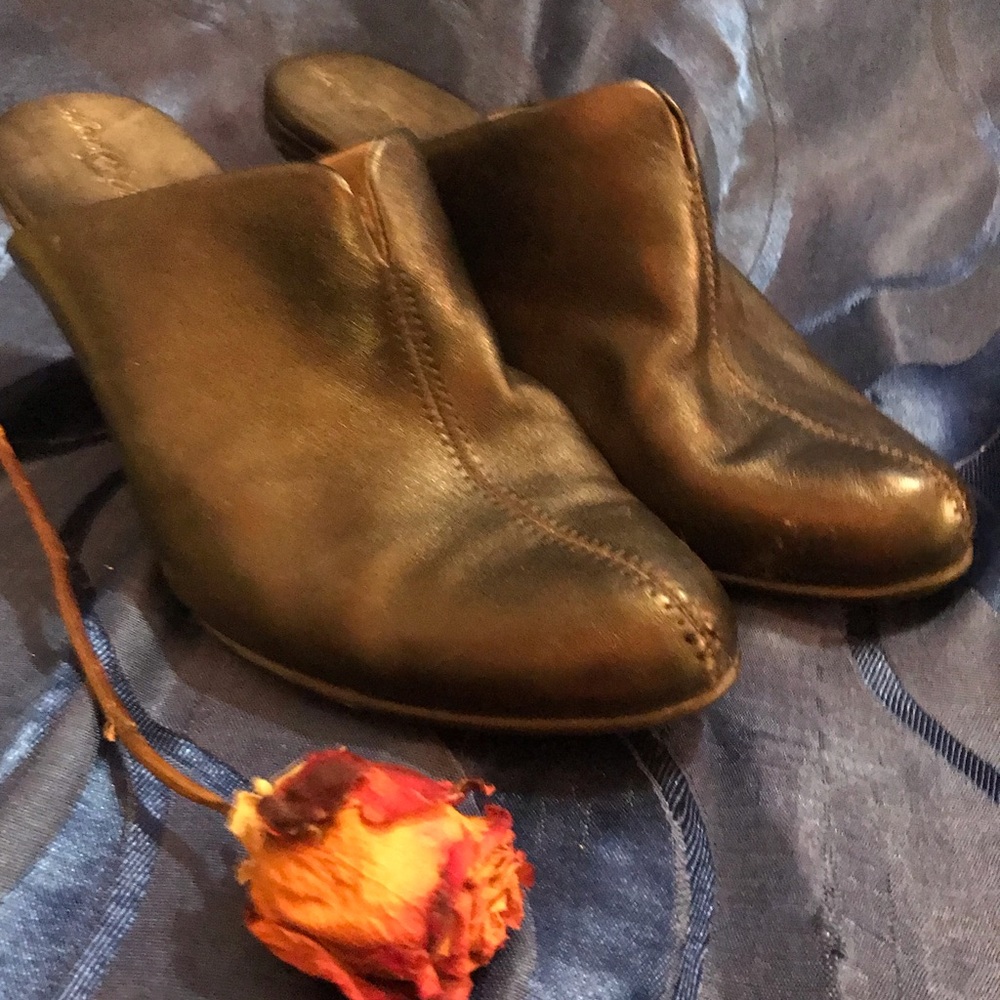 Genuine Black Leather Slip On Heels Size 8